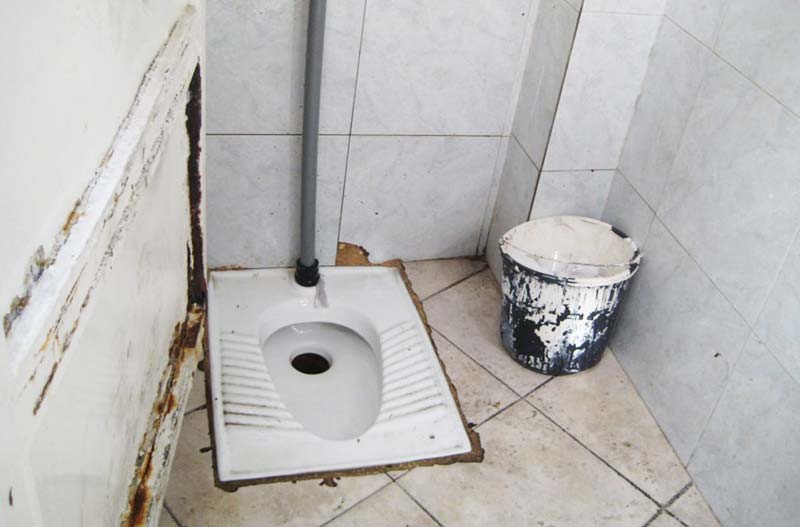 روشهای بیرون آوردن طلا از داخل چاه توالت